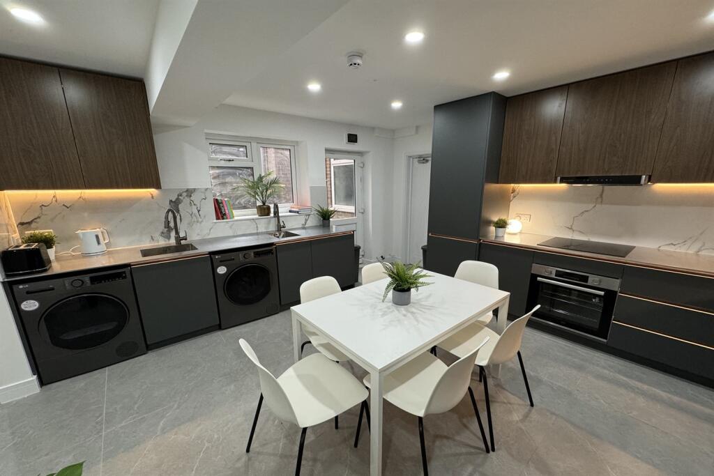 Main image of property: Sky Point One, Chilwell Road, Beeston, NG9 1EJ