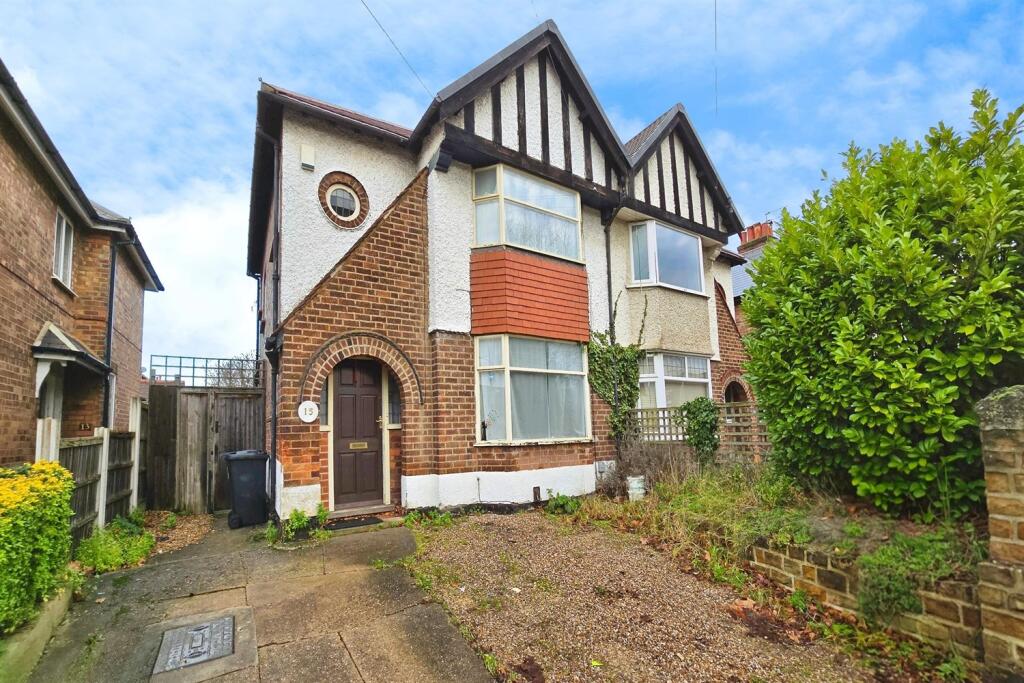 Main image of property: Broadgate, Beeston, NG9 2HD