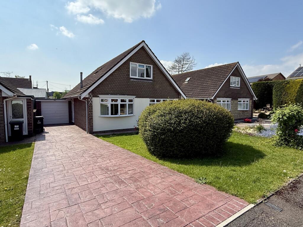 Main image of property: Castle Lea, Caldicot, Mon NP26 4PJ