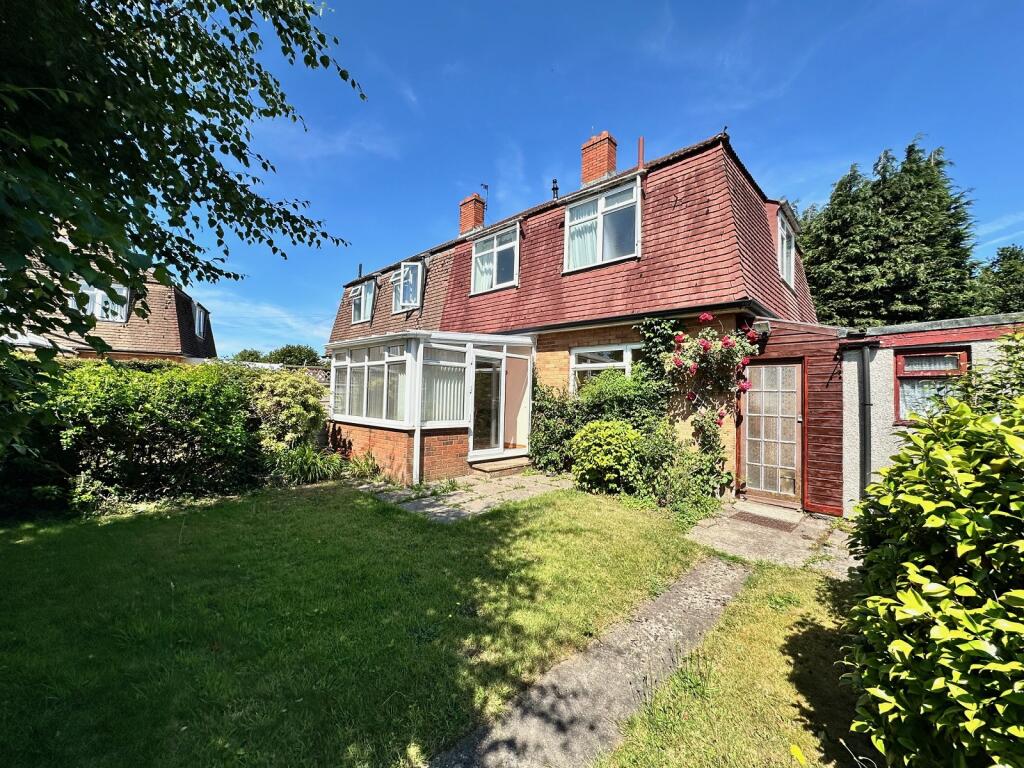 Main image of property: St. Brides Close, Magor, Caldicot, mon. NP26 3JB