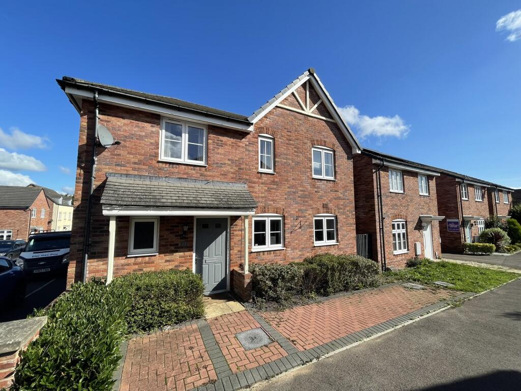 Main image of property: Clos Ystwyth, Caldicot, Mon . NP26 4RE