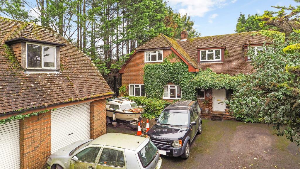 Main image of property: New Road, Clanfield, Hampshire