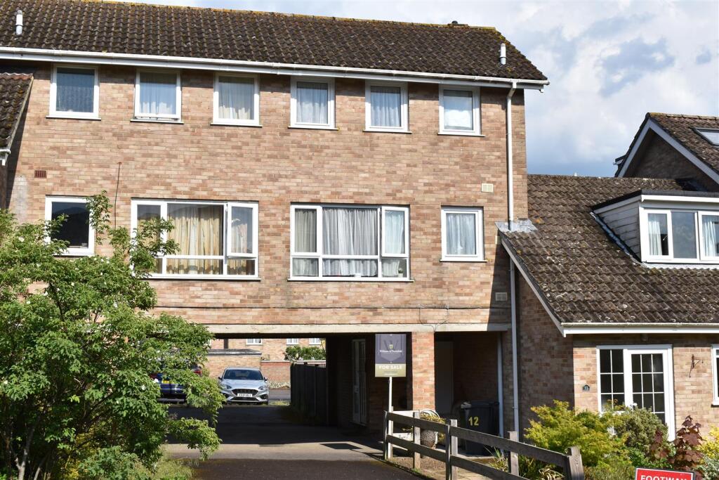 Main image of property: Lower Wardown, Petersfield