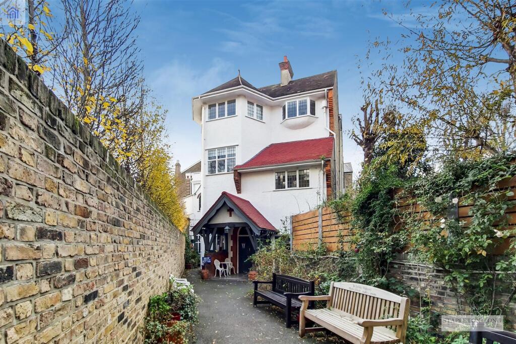 Main image of property: Pembridge Place, London