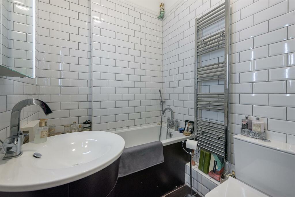 Additional property image - Highfield Lane, Tyttenhanger, St Albans