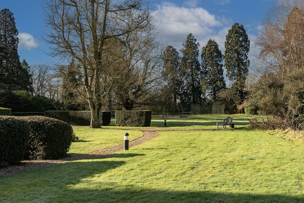 Additional property image - Highfield Lane, Tyttenhanger, St Albans