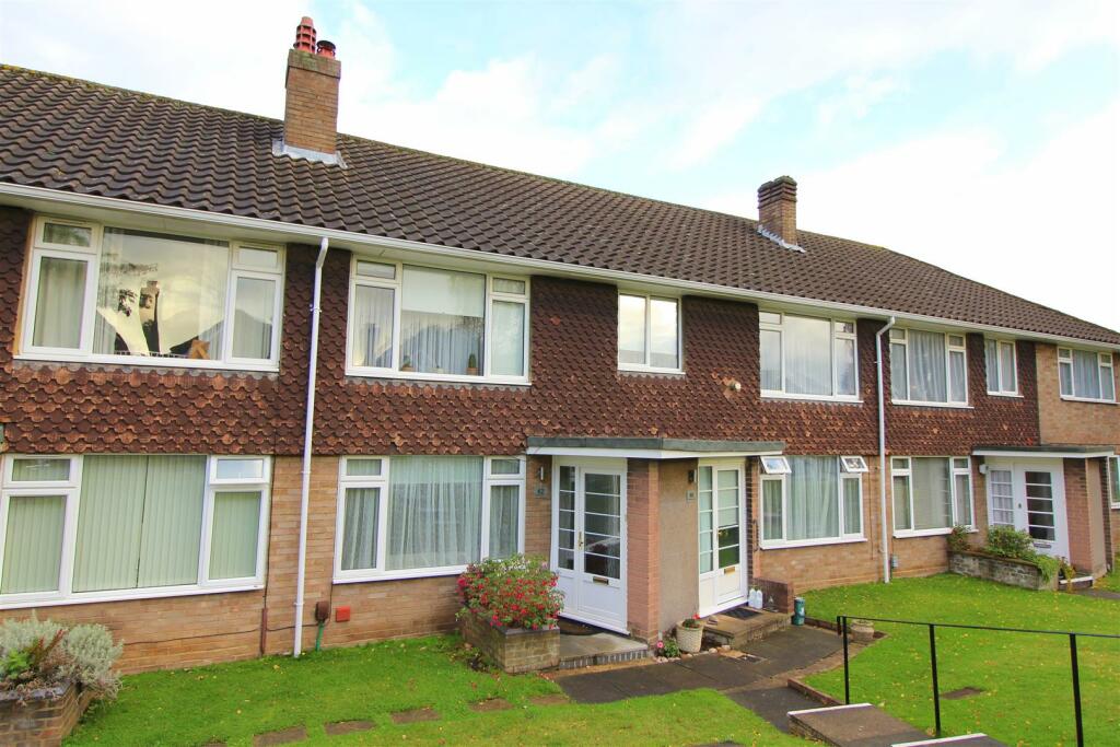 2 bedroom maisonette for sale in Charmouth Road, St. Albans, AL1