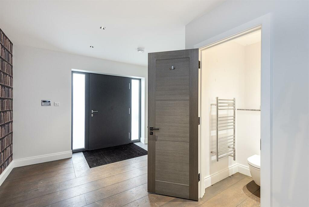 Additional property image - Burston Drive, Park Street, St. Albans
