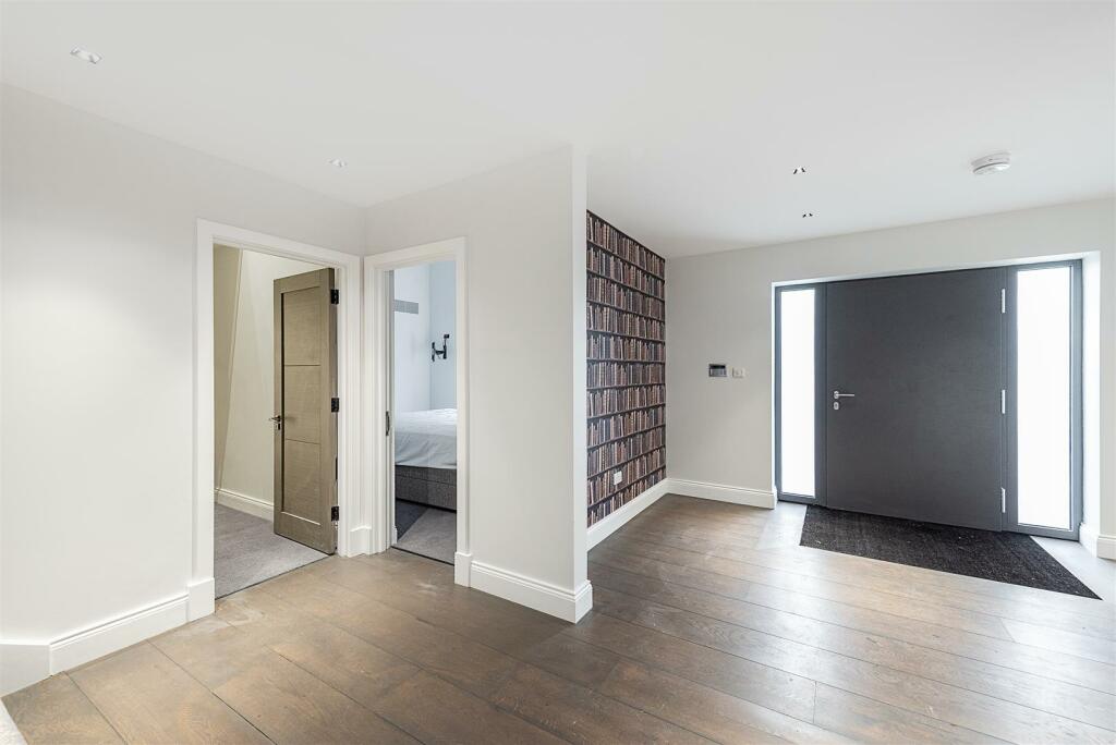 Additional property image - Burston Drive, Park Street, St. Albans