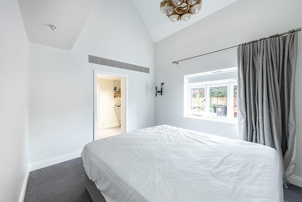 Additional property image - Burston Drive, Park Street, St. Albans