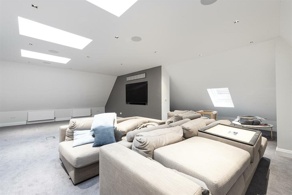 Additional property image - Burston Drive, Park Street, St. Albans
