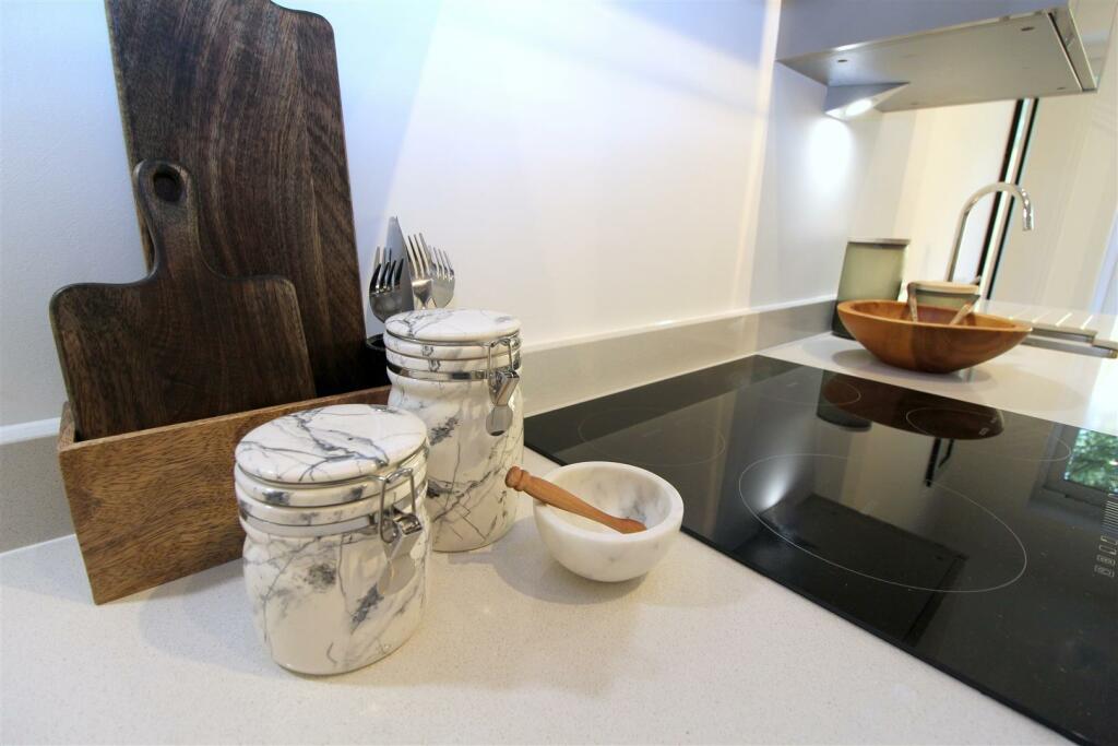 Additional property image - 15 Sandridge Park, St Albans