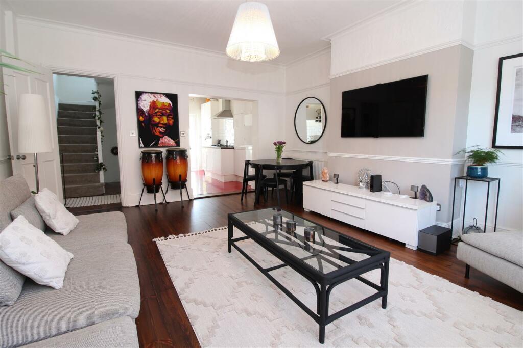 Additional property image - London Road, St. Albans