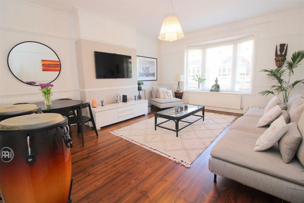 Additional property image - London Road, St. Albans