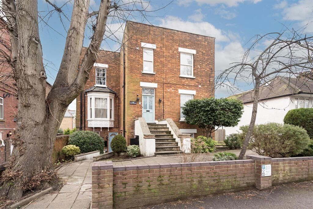 Main image of property: 11 Prospect Road, St Albans