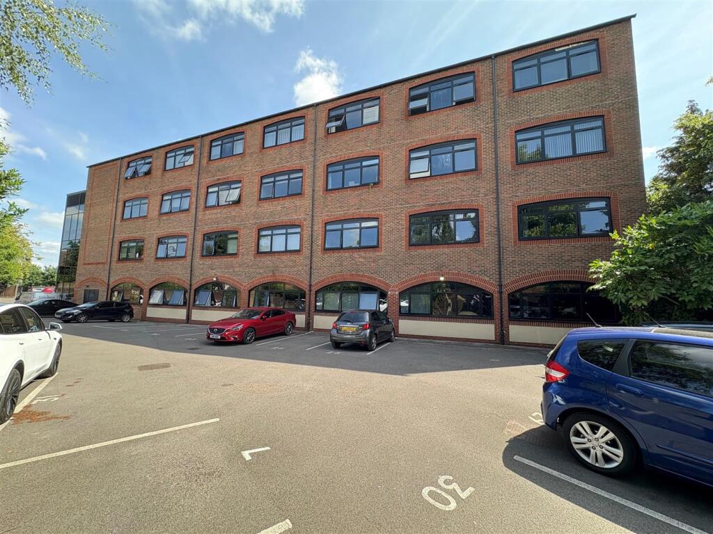 Main image of property: Ridgmont Plaza, Ridgmont Road, St. Albans