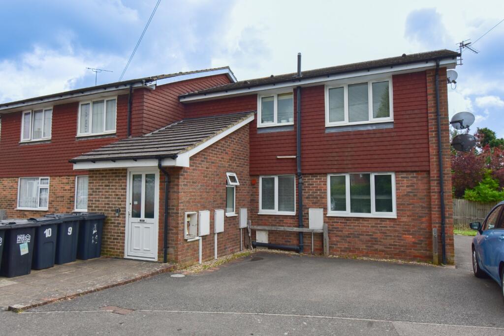 2 bedroom apartment for sale in Tanners Way, Crowborough, East Sussex, TN6