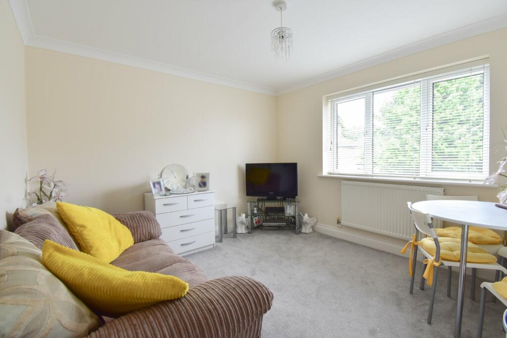 2 bedroom apartment for sale in Tanners Way, Crowborough, East Sussex, TN6