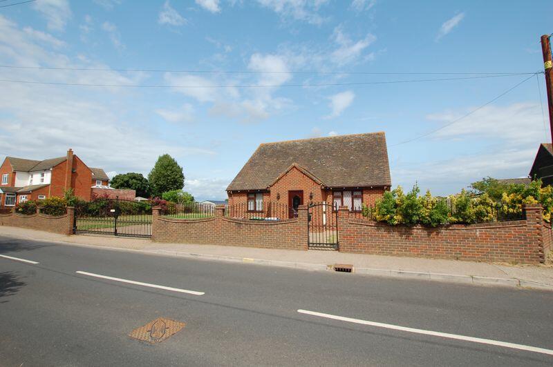 3 bedroom detached house for sale in Orsett Village, RM16