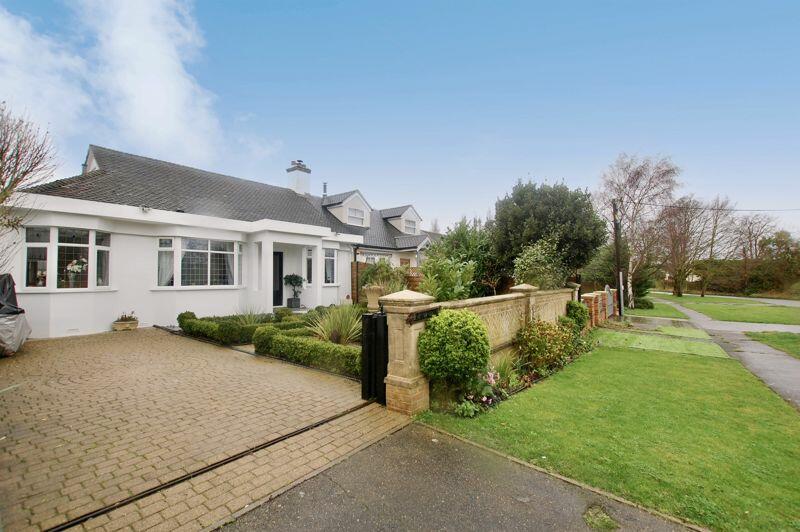 3 bedroom semi-detached bungalow for sale in Horndon On The Hill, SS17