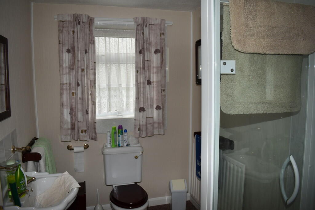 Additional property image - Leafy Way