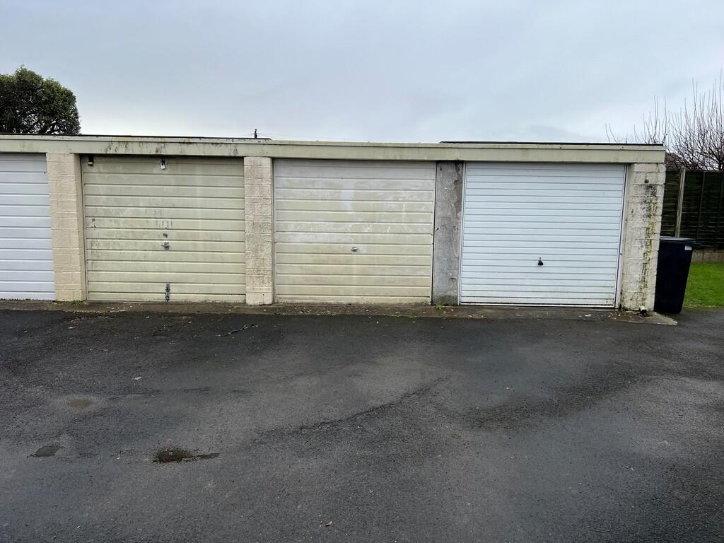 Additional property image - Lower Kewstoke Road