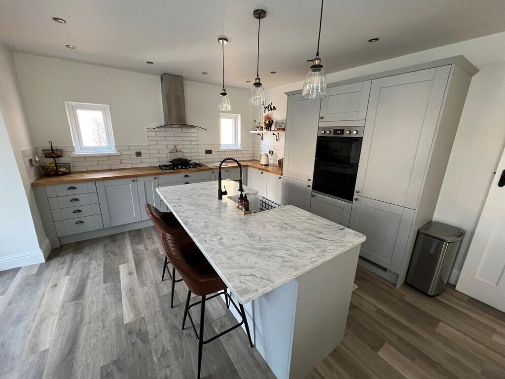 Additional property image - Farm Road