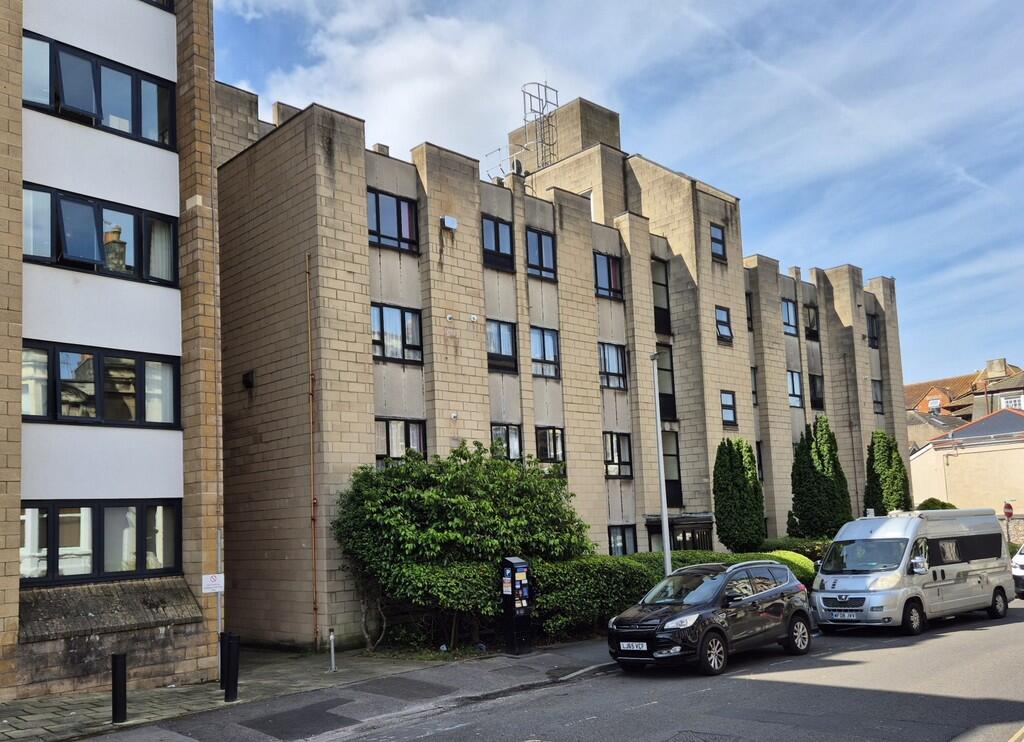 Main image of property: Bristol Road Lower