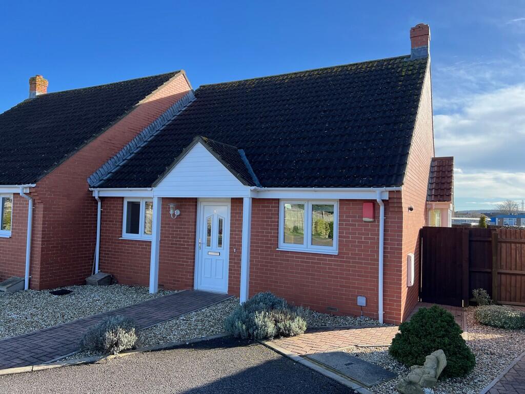 Main image of property: Watcombe Close