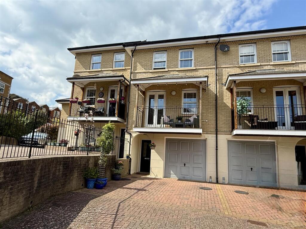Main image of property: Denmark Road, Cowes