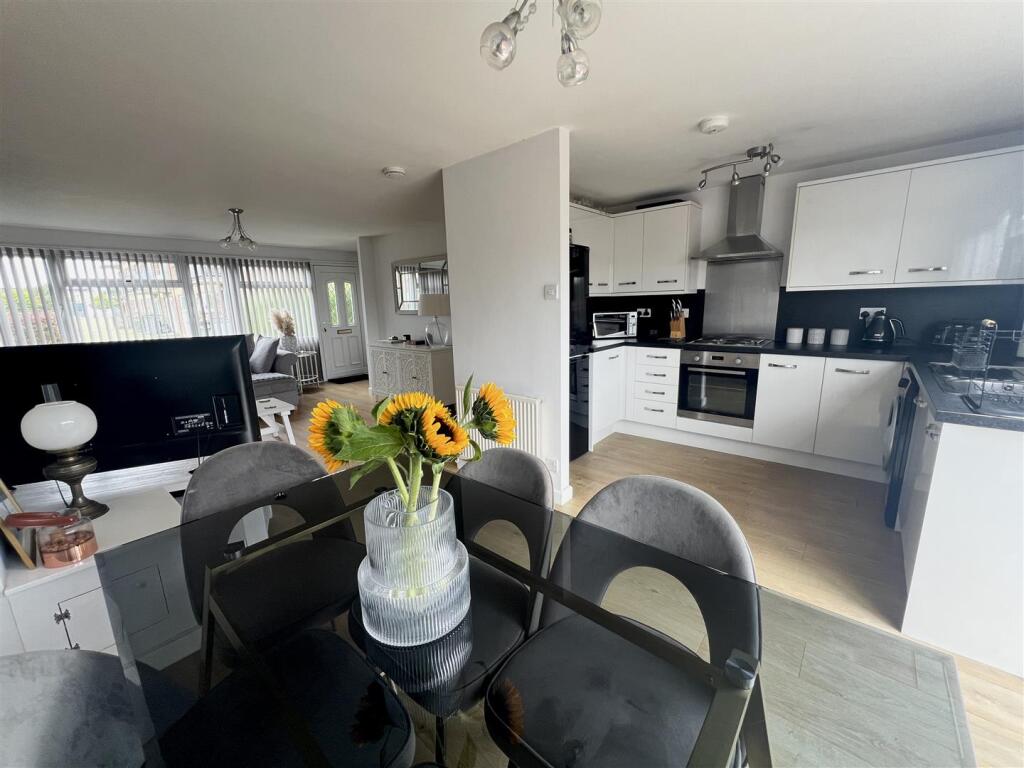 Main image of property: The Green, Cowes