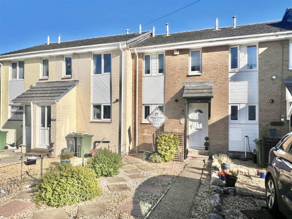 Main image of property: The Mall, Brading