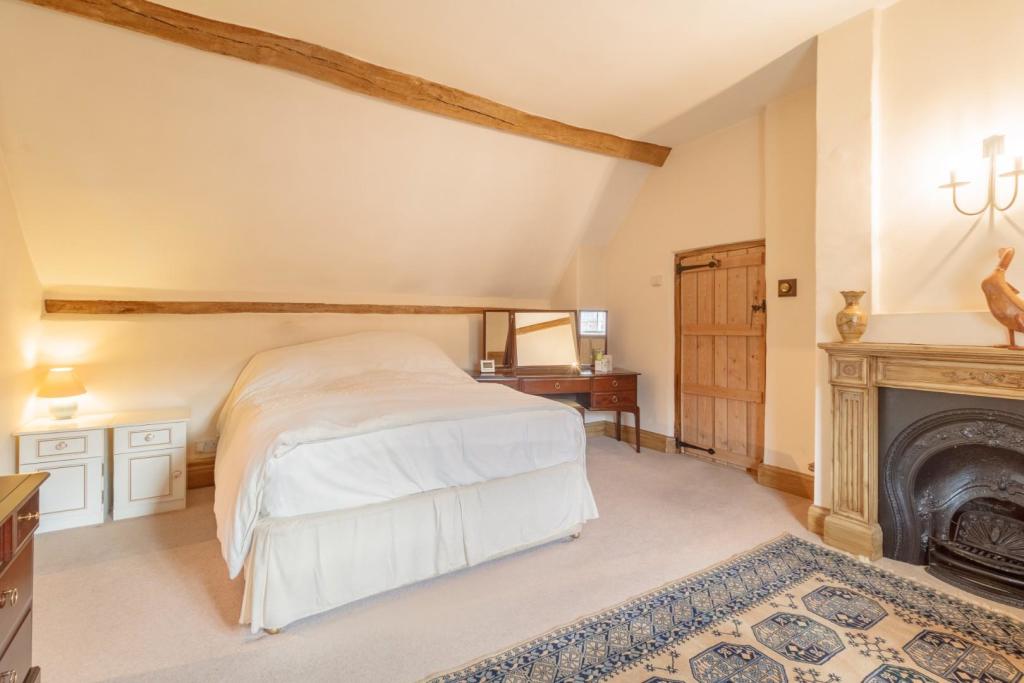 4 bedroom character property for sale in High Street, Desford