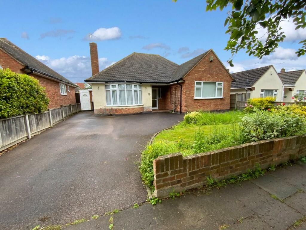 3 bedroom detached bungalow for sale in Welland Vale Road, Evington
