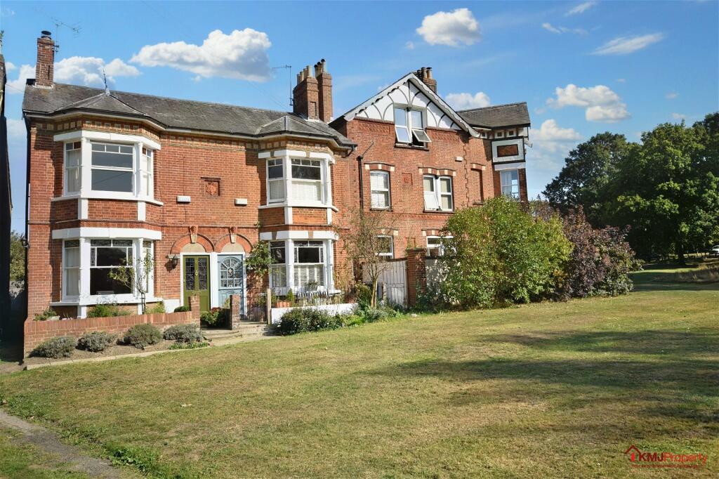 2 bedroom semidetached house for sale in Lower Green Road, Rusthall