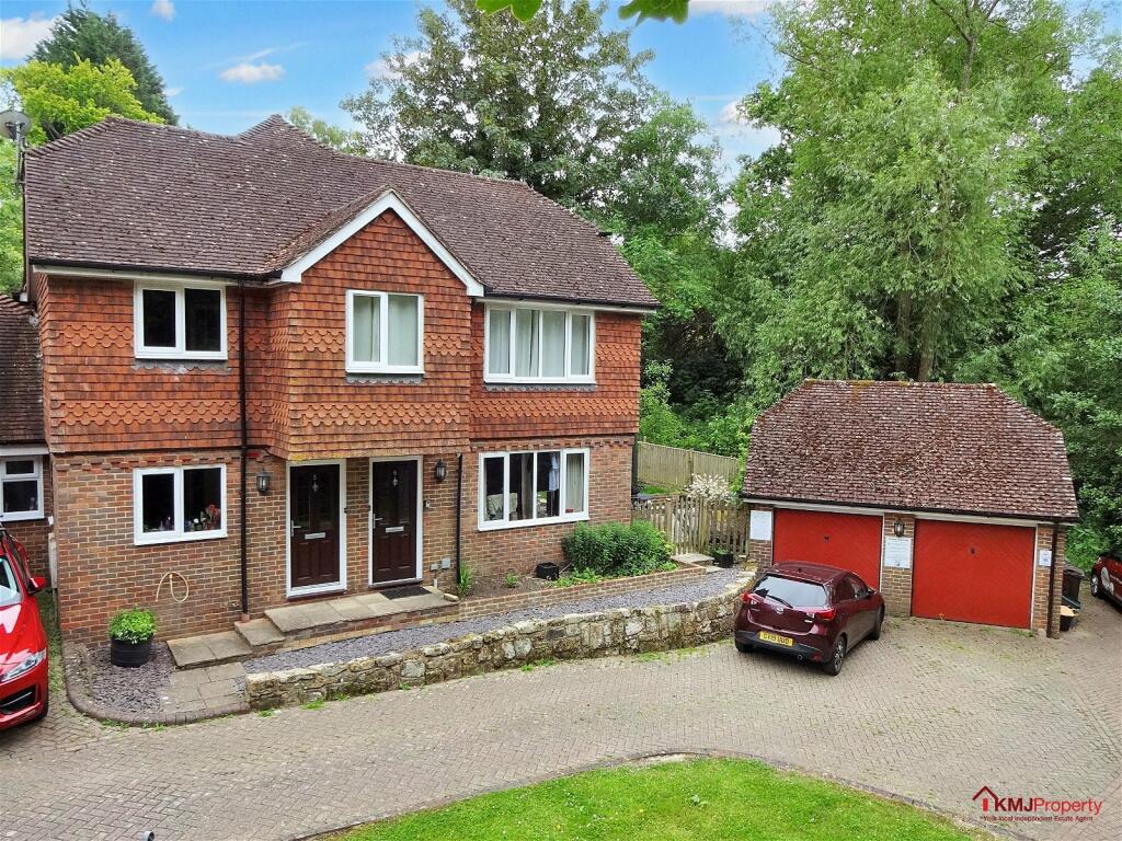 3 bedroom for sale in Mill Stream Close, Ashurst, Tunbridge