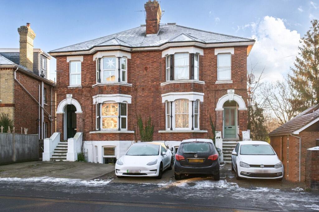 Main image of property: Garden Flat, Upper Grosvenor Road, Tunbridge Wells