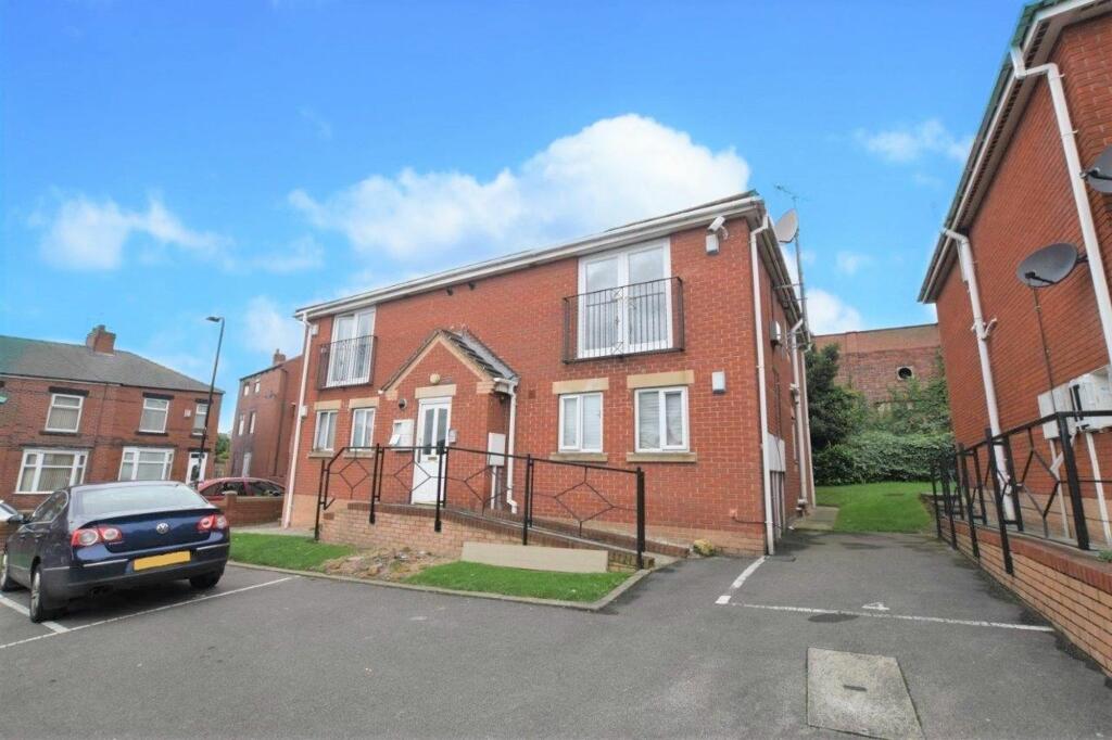 2 bedroom apartment for sale in Belgrave Road, Barnsley, S71