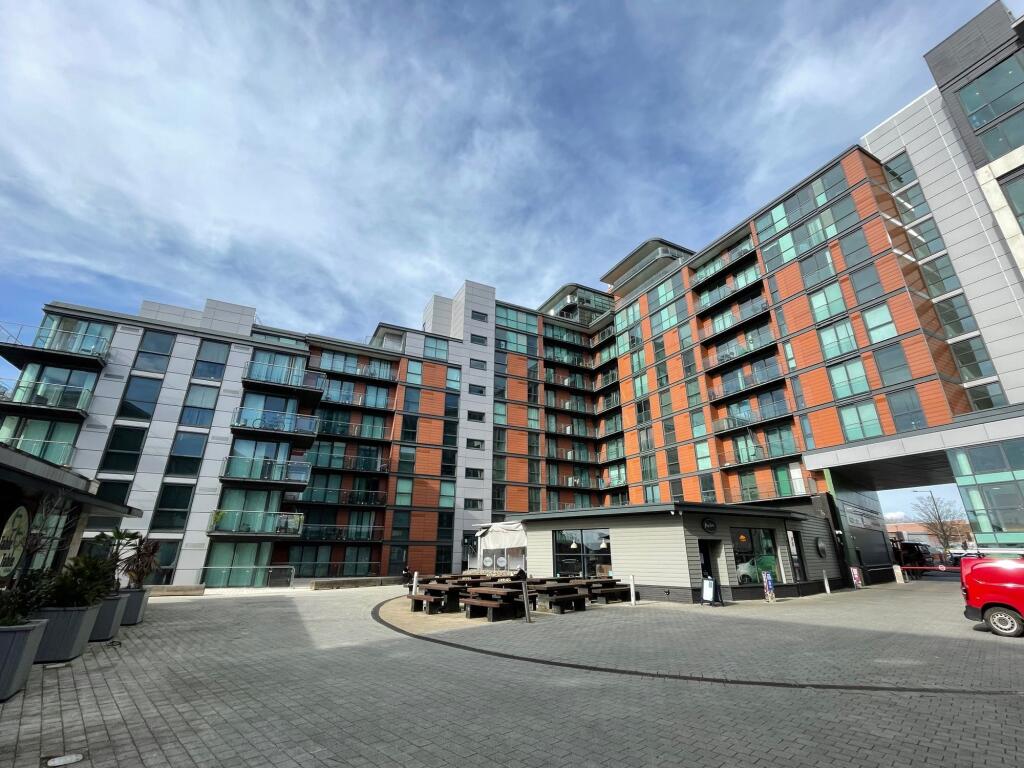 Main image of property: Fitzwilliam Street, Barnsley, S70