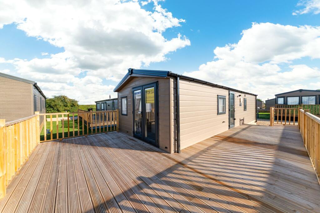 Main image of property: Delta Saffron Deluxe, Fine Country Lodges, Street Lane, Goole, DN14