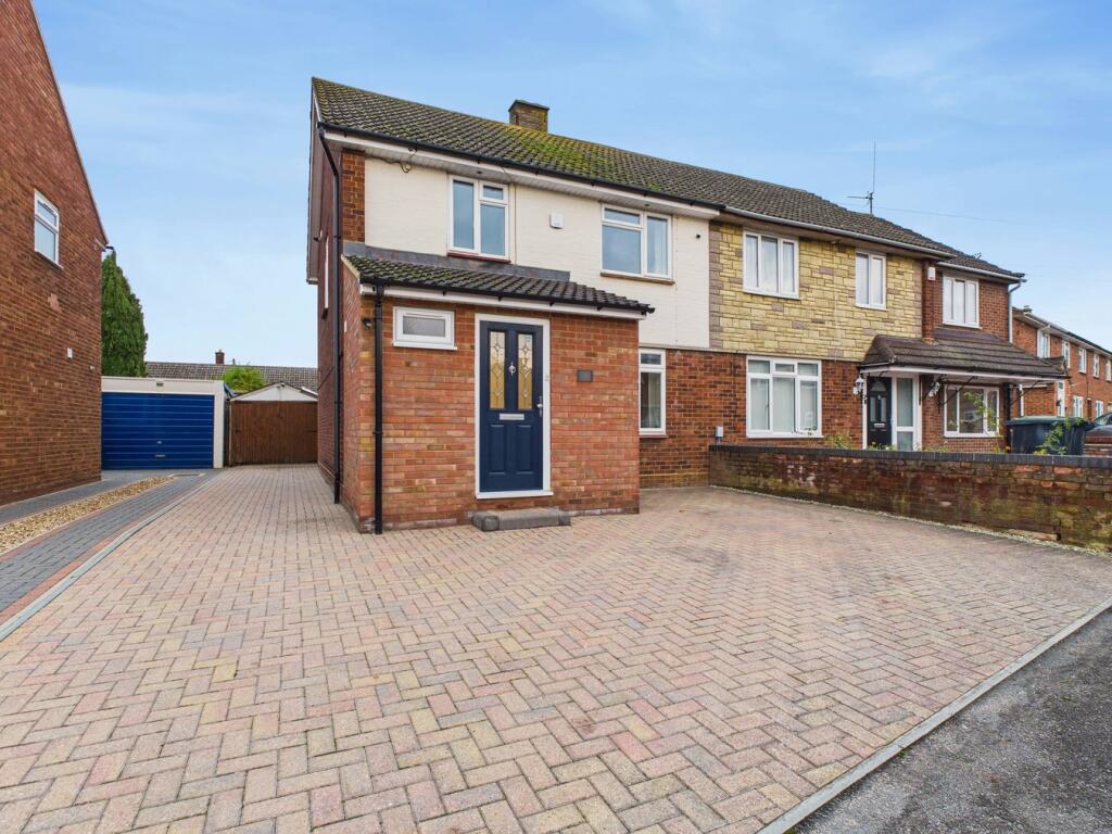 Main image of property: Oak Crescent, Biggleswade, SG18