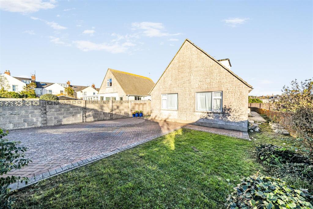 Main image of property: Clarence Close, Portland