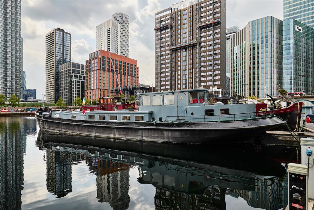 Main image of property: Blackwall Basin Moorings, Canary Wharf, E14