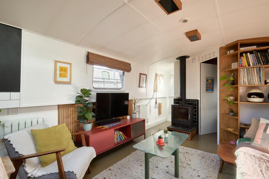 Main image of property: Canary Wharf, London, E14