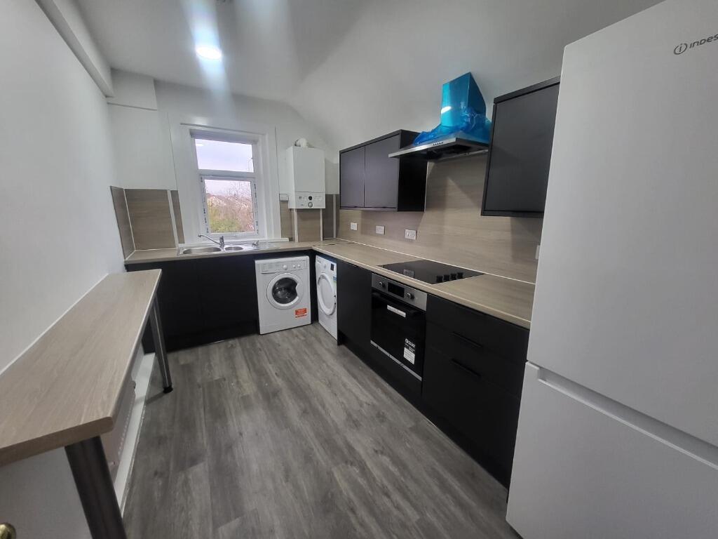 3 bedroom flat for rent in Paisley Road, Barrhead, East Renfrewshire, G78