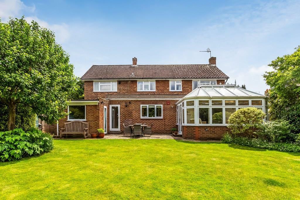 5 bedroom detached house for sale in The Spinney, Great Bookham, KT23