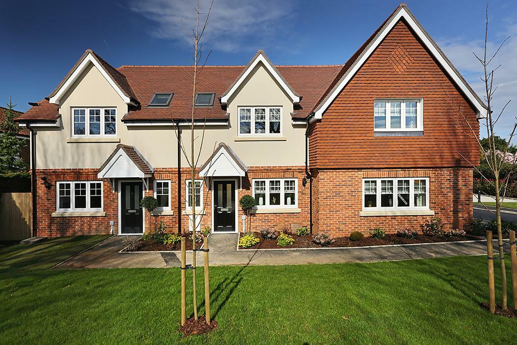 2 bedroom terraced house for sale in Old Close, Great Bookham KT23