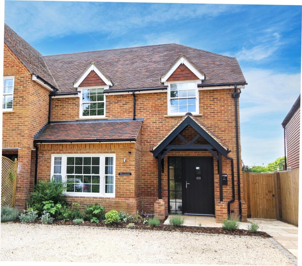 Main image of property: THE STREET, EFFINGHAM KT24