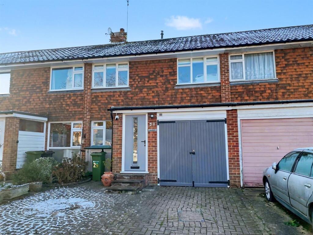 Main image of property: POST HOUSE LANE, GREAT BOOKHAM, KT23