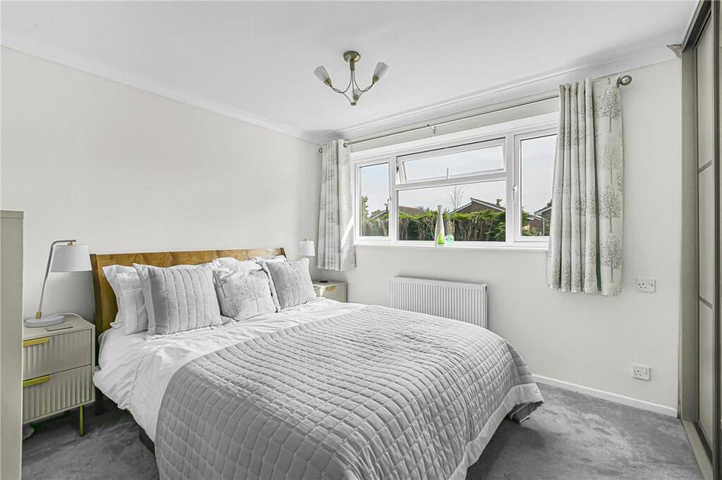 Additional property image - Hadrian Close, St. Albans, Hertfordshire, AL3